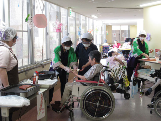 夏祭りの様子